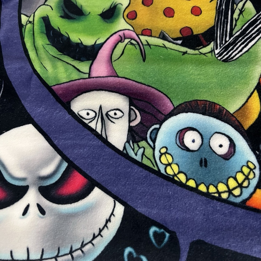 The Nightmare Before Christmas Soft Fleece Blanket 55" X 40" - Picture 5 of 9